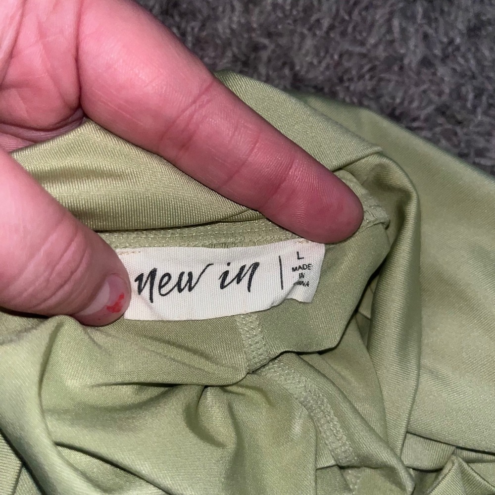 New In Sage Green Crossover Waist Athletic Skort NS50032 Large - Picture 4 of 6